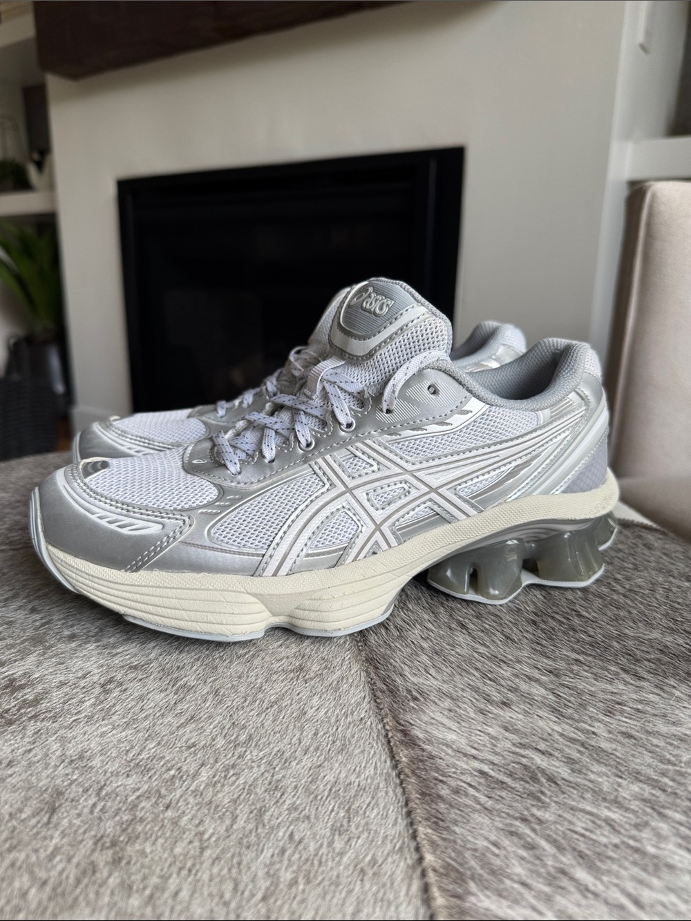 ASICS Men’s Gel-Kinetic Fluent Running Sneakers